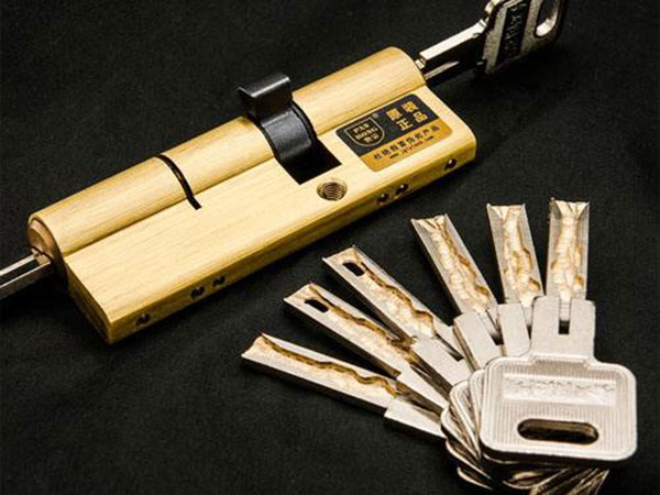 铜官24小时上门开锁公司