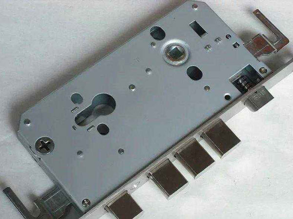 铜官24小时上门开锁公司