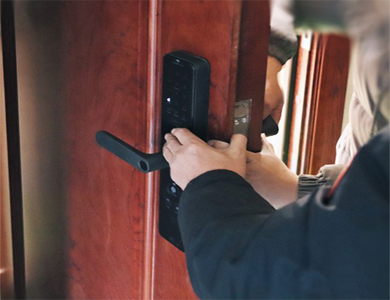 铜官24小时上门开锁公司